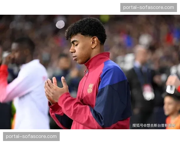 专家圆桌：如何看待哈维-西蒙斯回归巴萨的转会传闻？