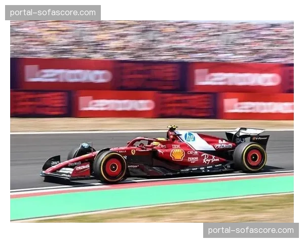 F1中国大奖赛：维斯塔潘夺冠，周冠宇主场取积分完赛泪洒赛场