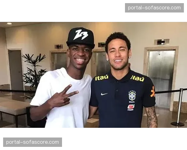 维尼修斯接受BBC专访:详解个人在边路纵深突破的决策过程 维尼修斯接受BBC专访:详解个人在边路纵深突破的决策过程